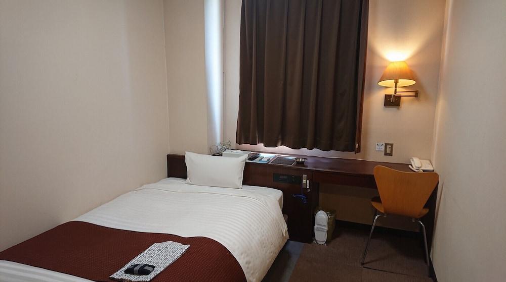 Semi Room, Standard, Semi Double Bed, Smoking