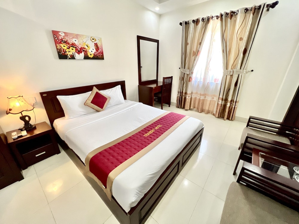 DELUXE, DOUBLE BED