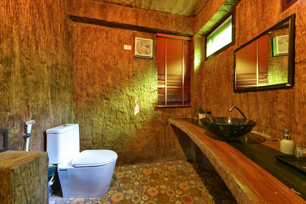 Theerama Cottage Resort 84/84