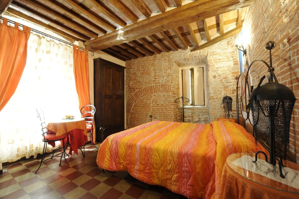 Antica Corte dei Principi 38/50