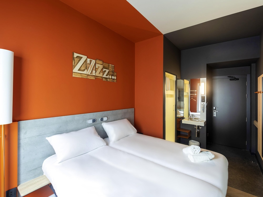 Ibis Budget Amboise 6/28