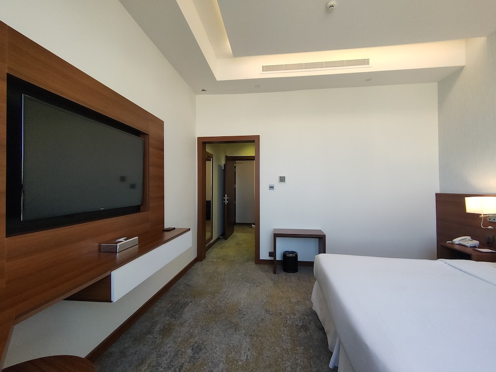 EVA Hotel 15/38