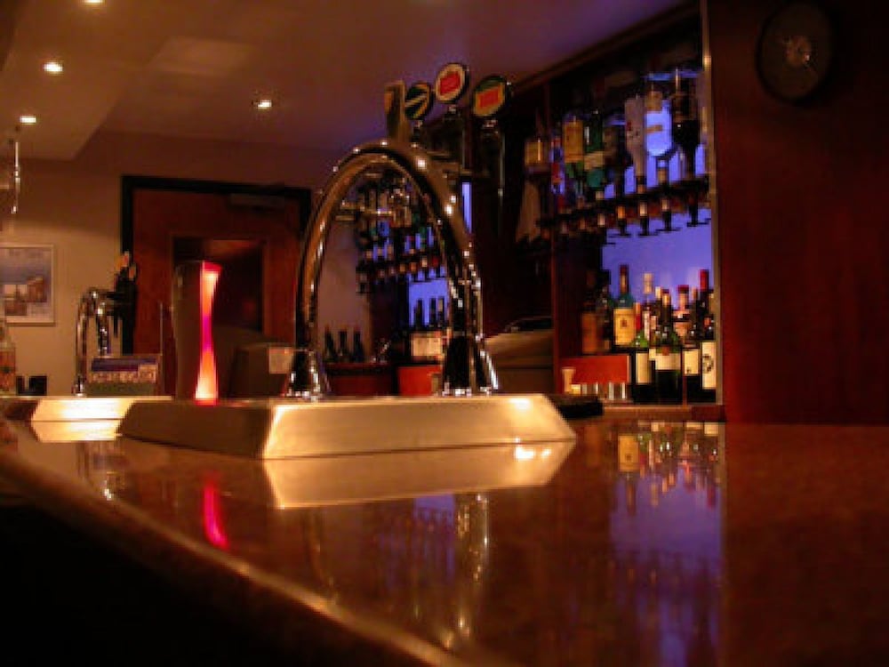 Heights Hotel 25/50