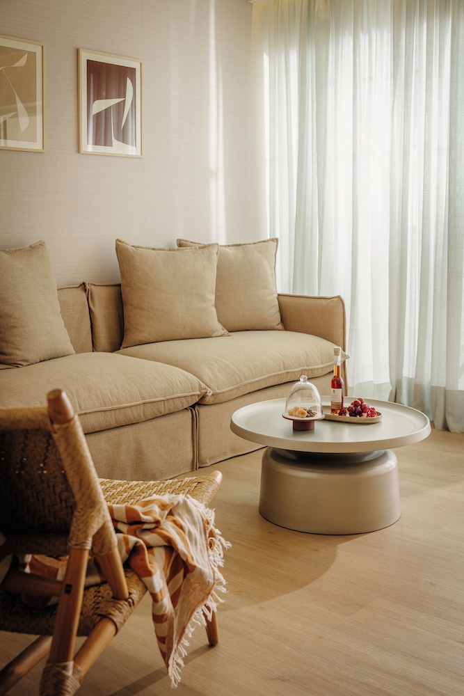 Nissi Beach Resort 55/75