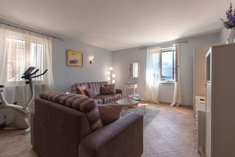 HOTEL PARK HVAR 58/76