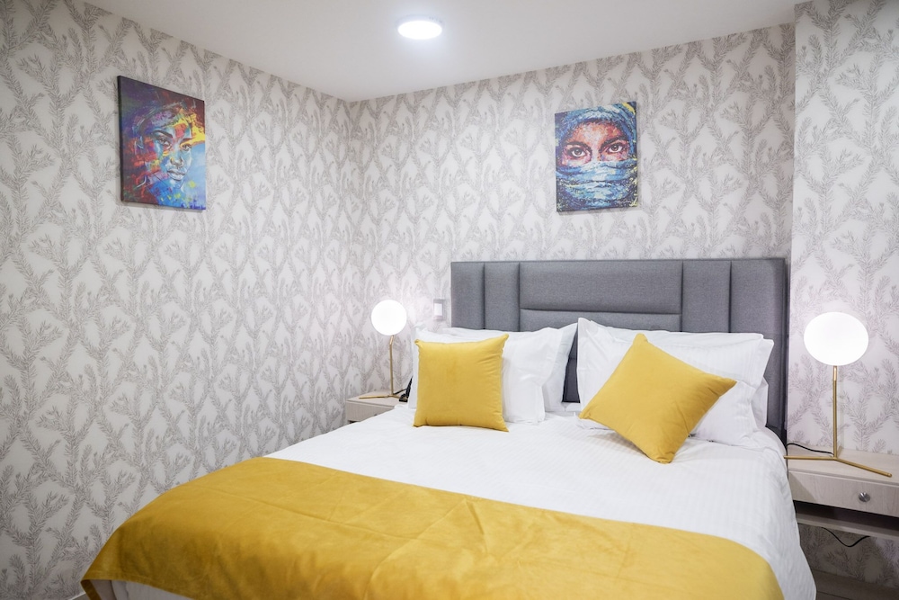 ELITE, DOUBLE BED