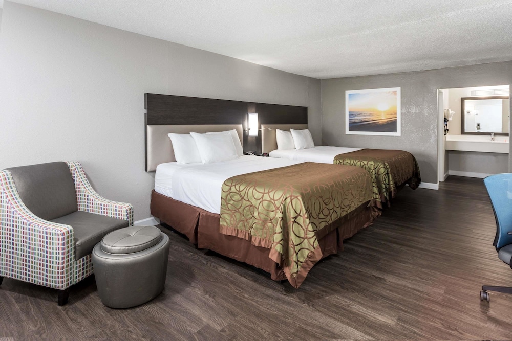 Days Inn By Wyndham Goose Creek 9/31