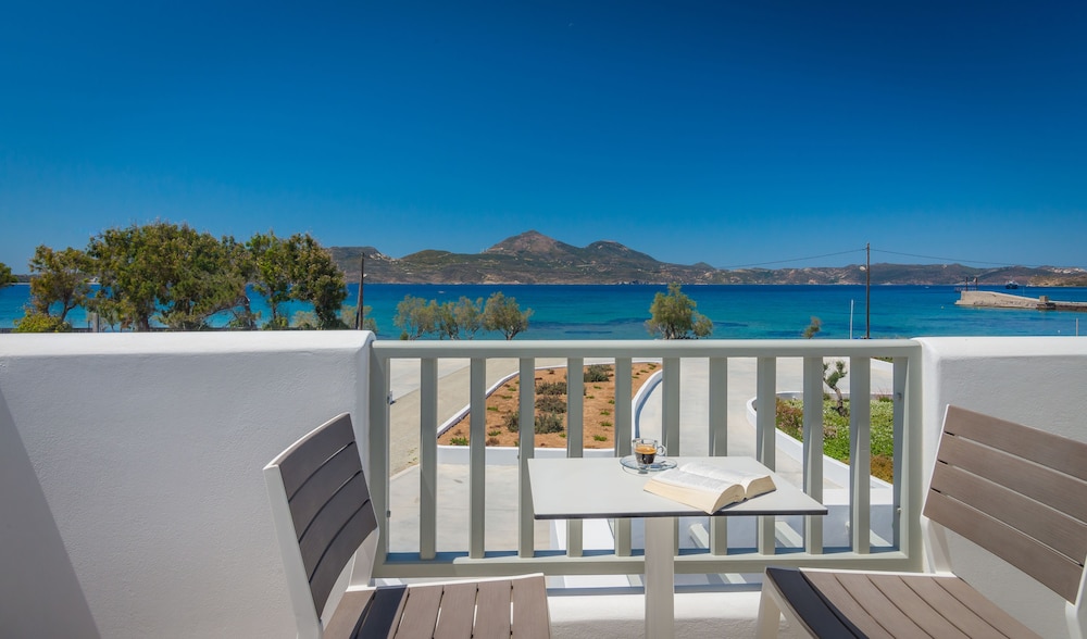 Olea Bay Hotel 7/66