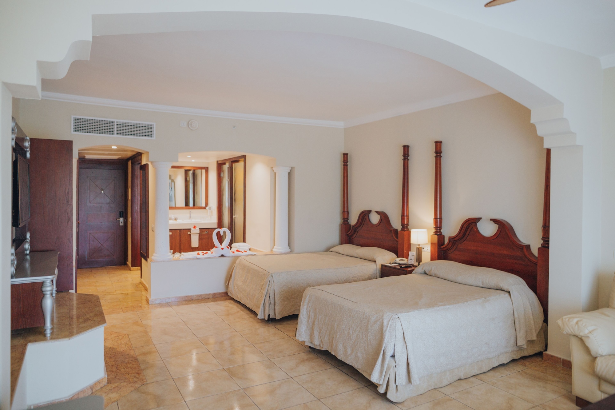 Junior Suite, 2 Double Beds, Indoor Jetted Tub