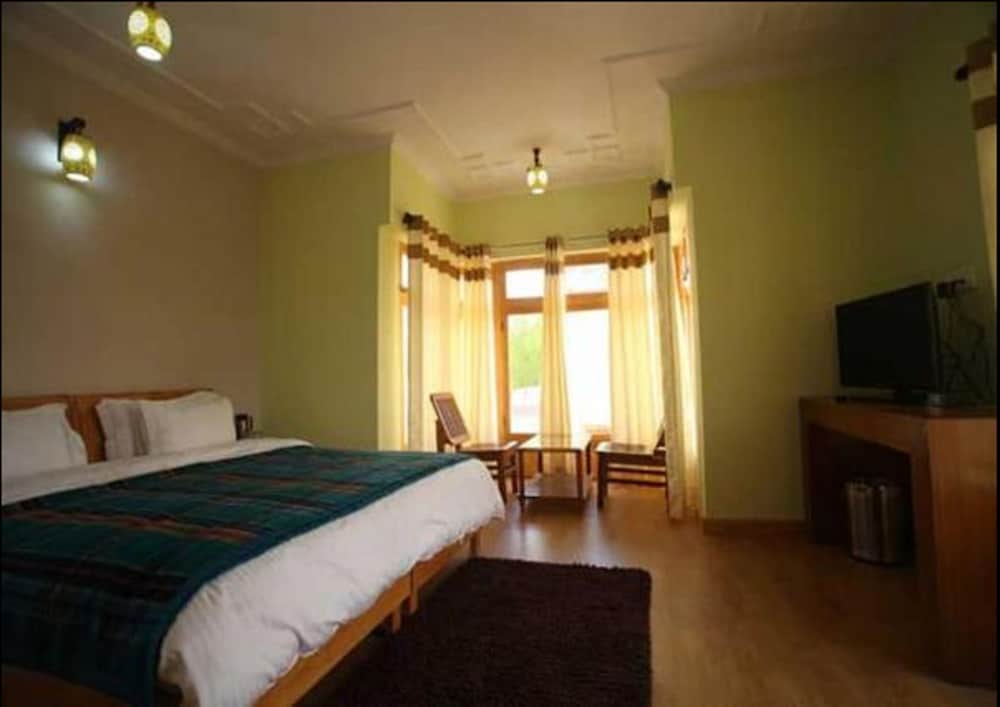Hotel Om Ladakh 11/19