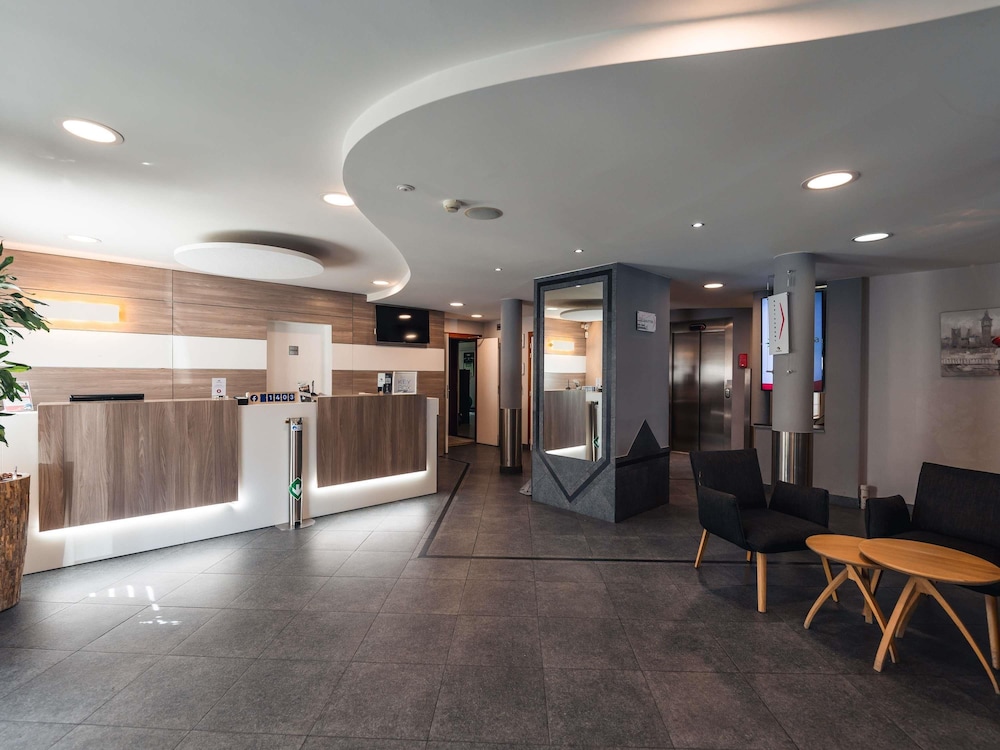 Ibis Styles Charleroi Airport Aero44 7/57