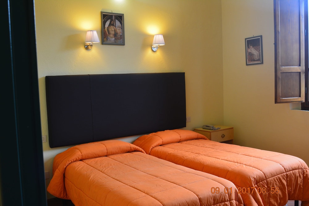 Hotel Alma Domus 4/33