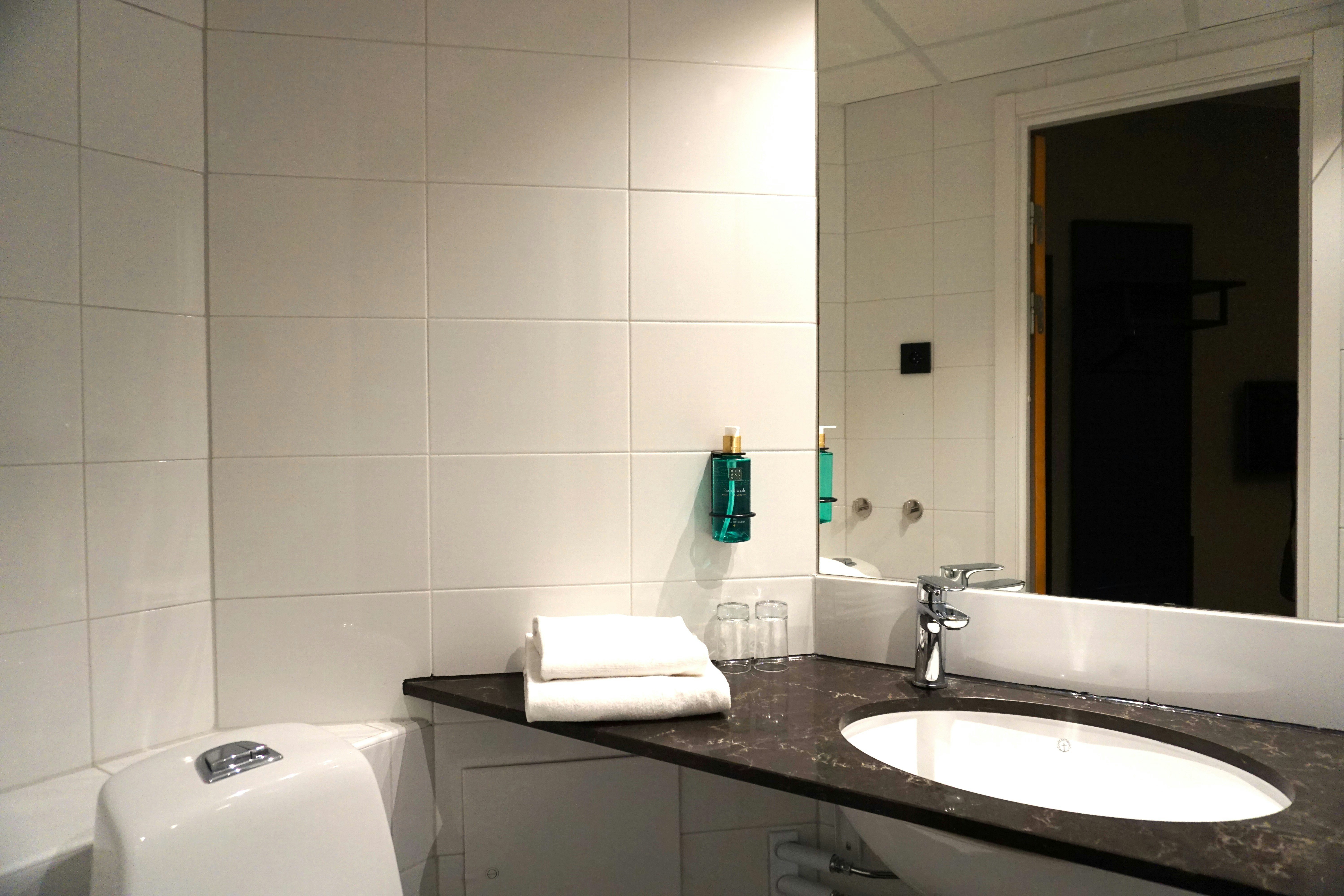 غرفة قياسية بسرير مزدوج، First Hotel Jonkoping 2/3