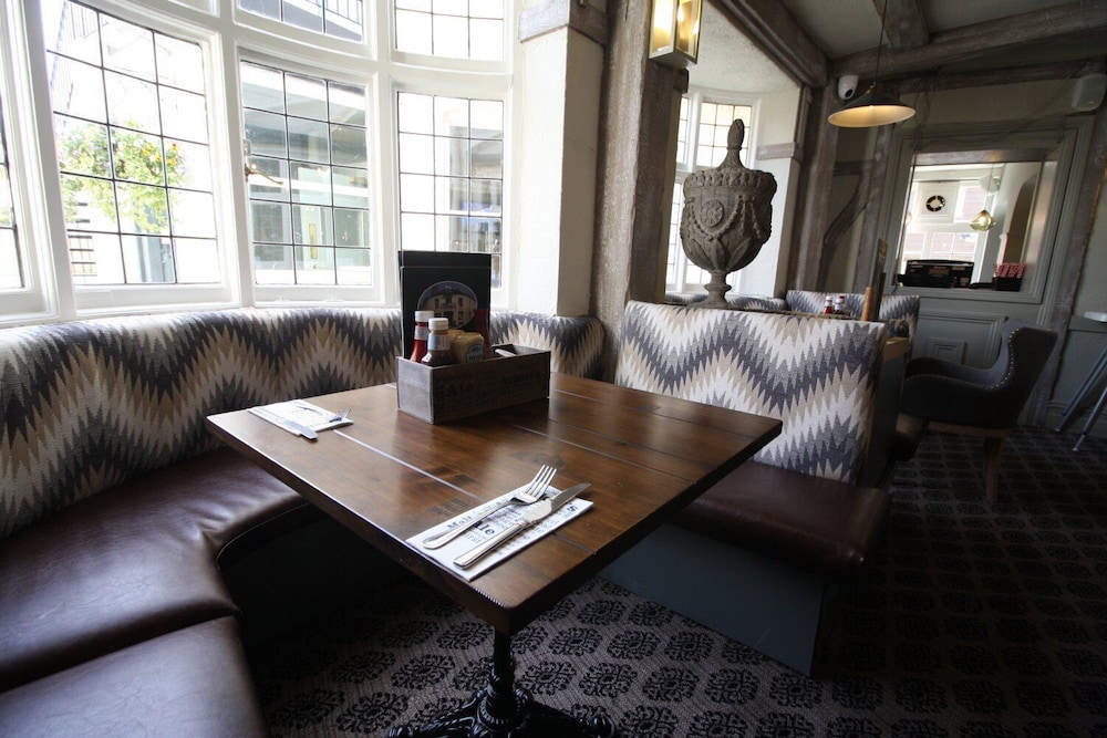 White Hart Hotel &amp; Restaurant 25/42