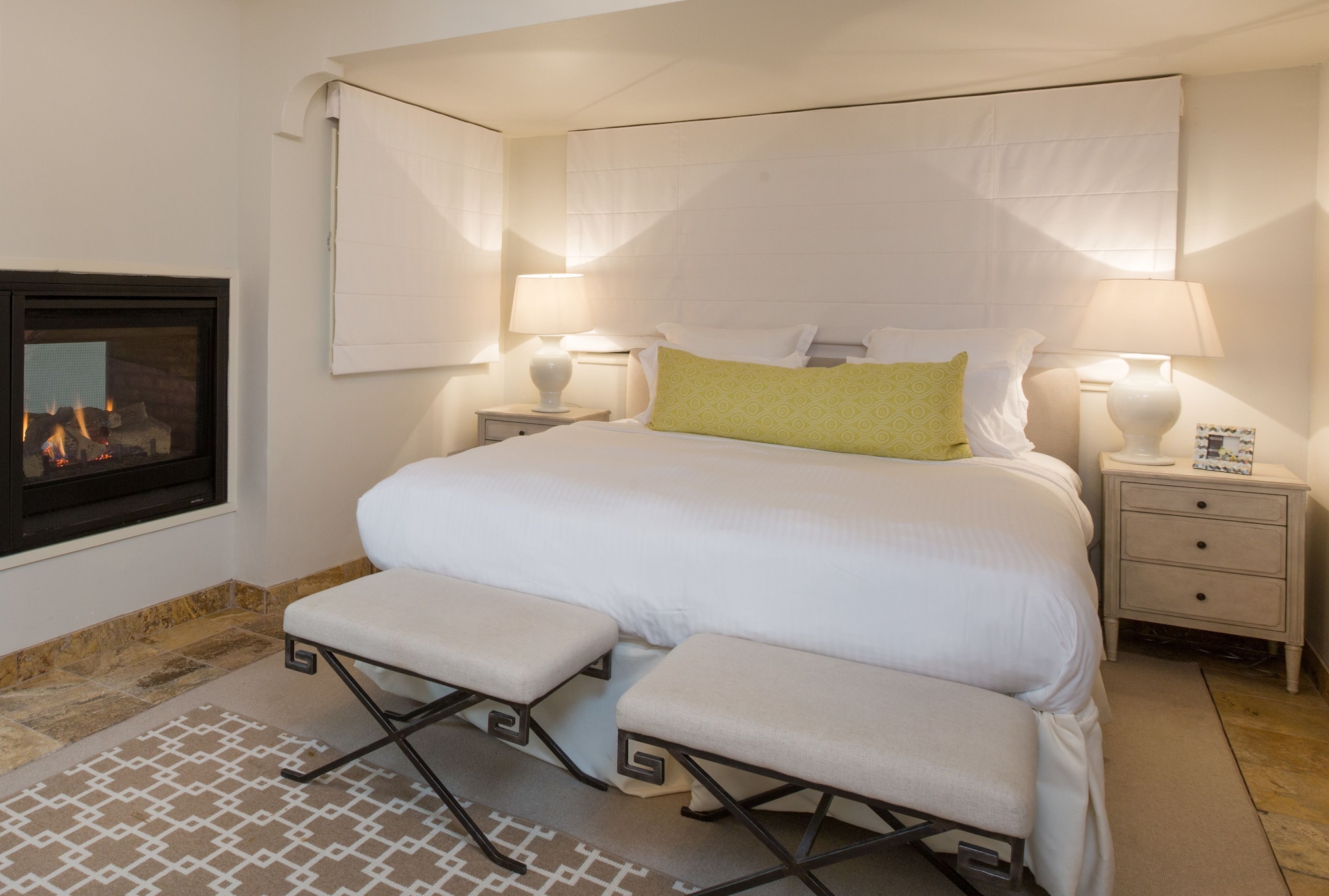 Solo, Suite, King Bed
