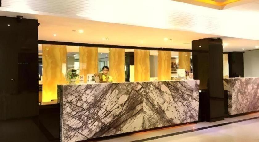 GRAND HAWAII HOTEL 9/33