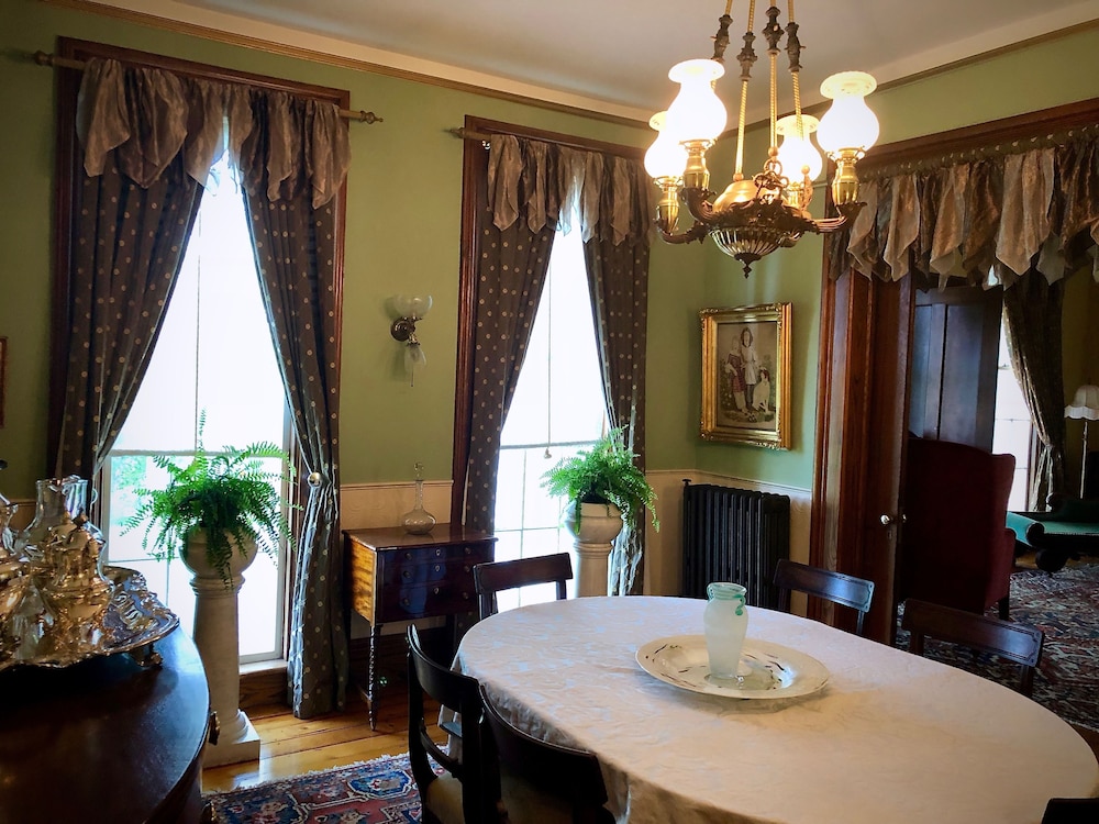 Oakcliff Bed and Breakfast 23/42