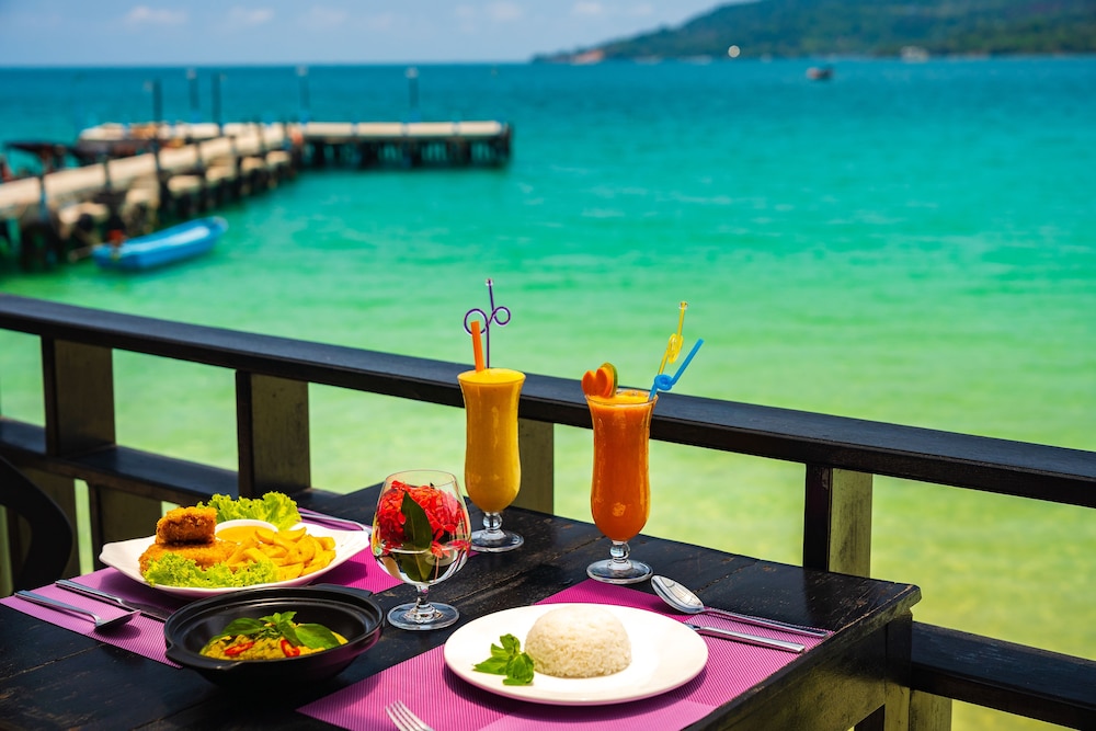 Koh Rong Hill Beach Resort 46/63