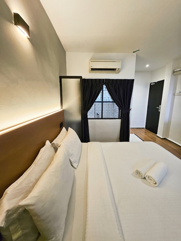 Georgetown Inn by Sky Hive 26/50