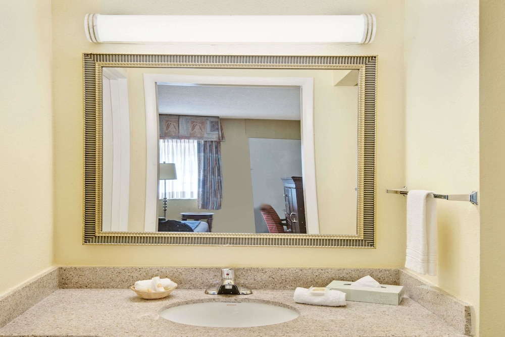 Days Inn by Wyndham Towson 3/29