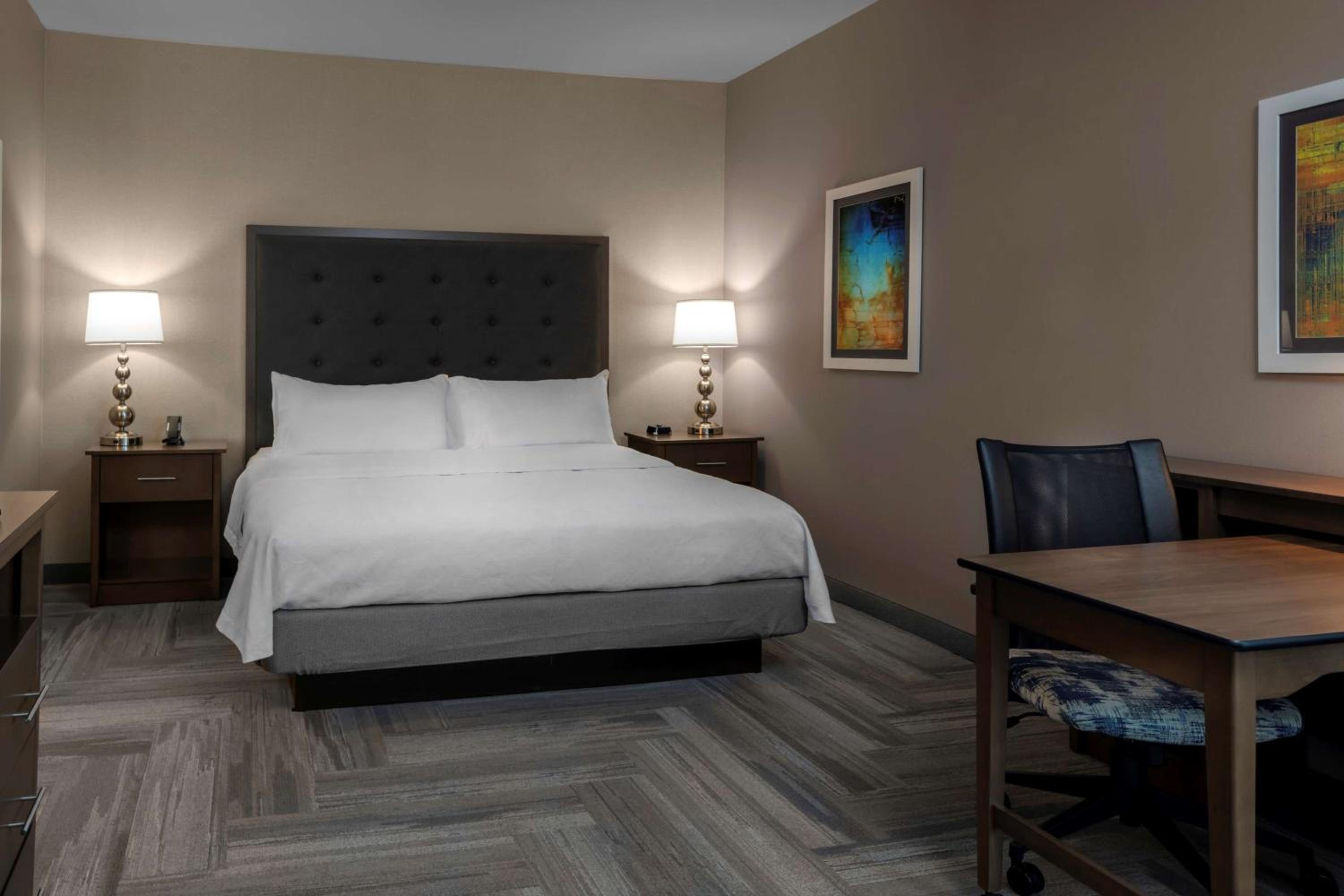 STUDIO, SUITE, KING BED, ACCESSIBLE