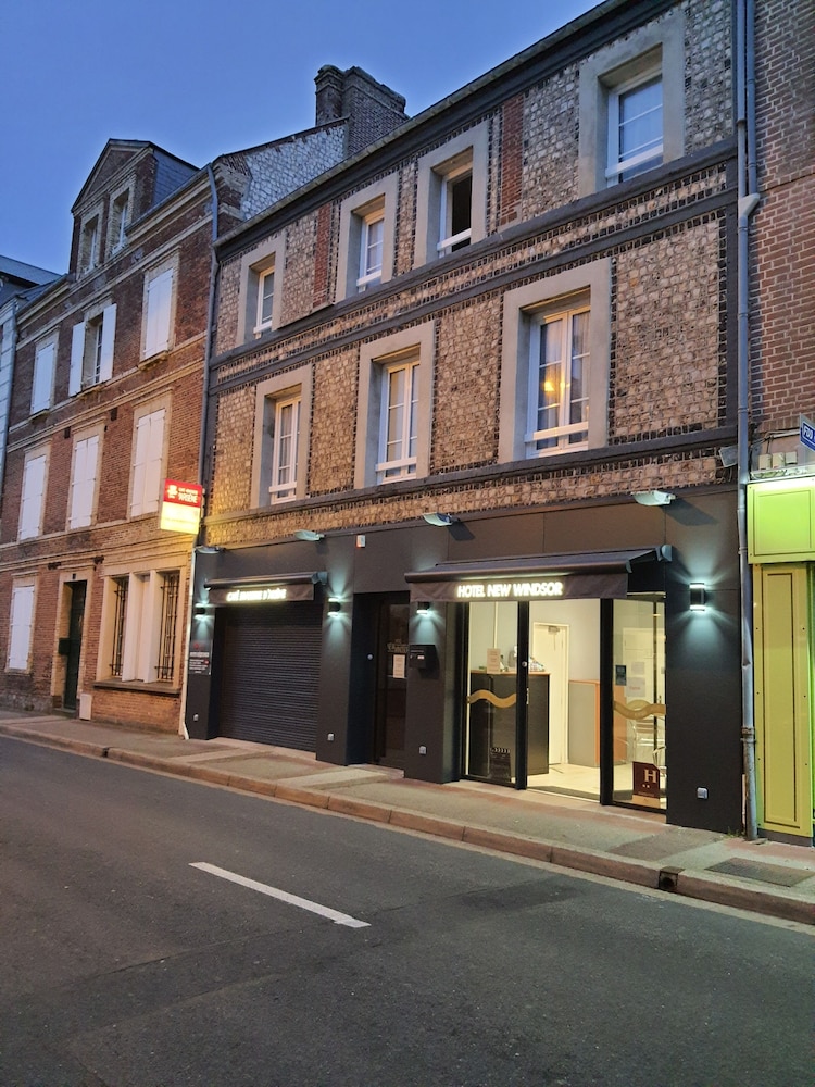 New Windsor 17/22