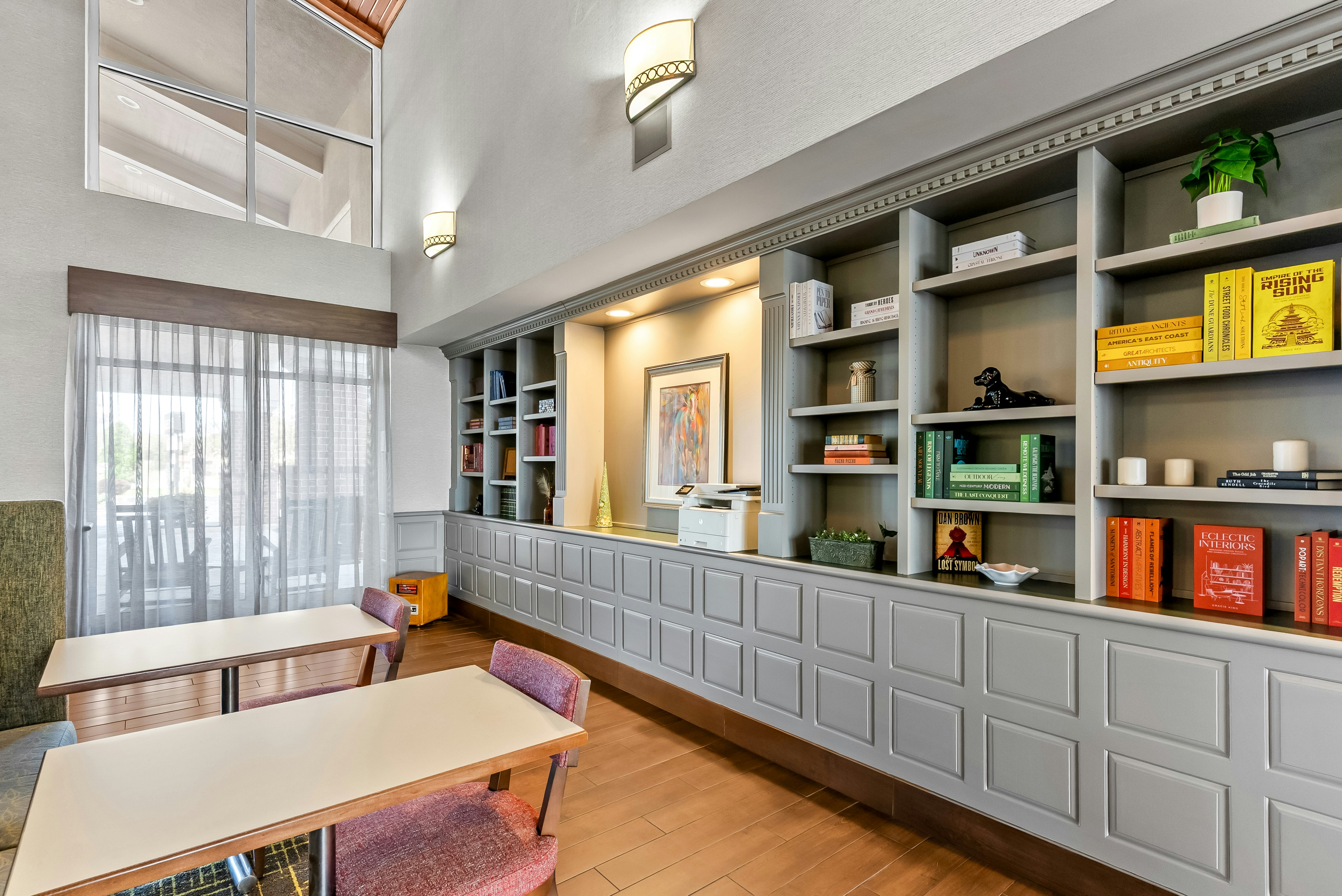 Hampton Inn Suites Scottsburg 57/82