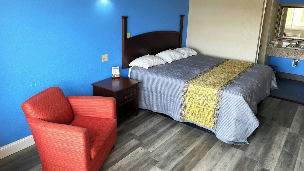 EXPRESS INN NEWPORT NEWS 19/59