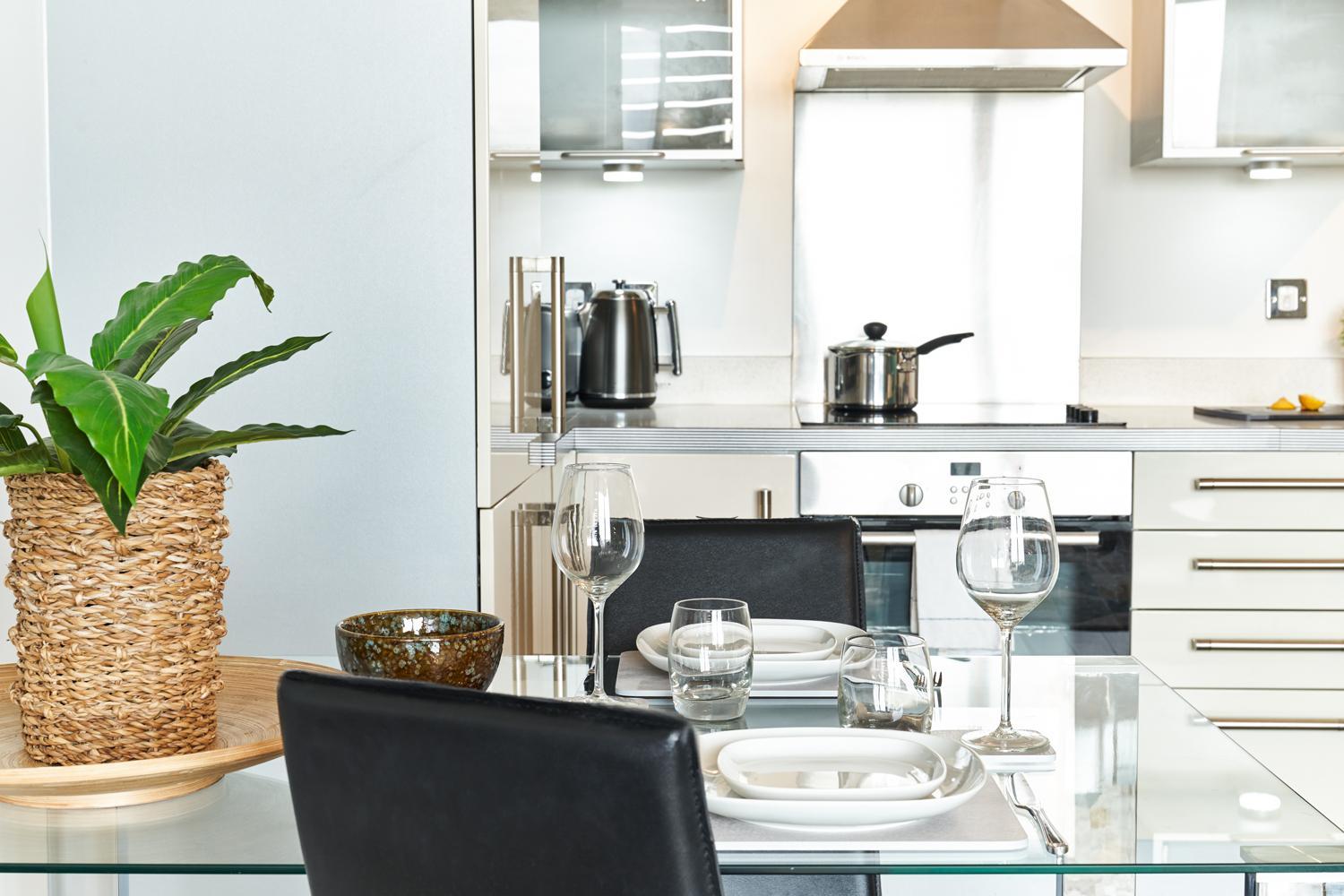VIZION SERVICED APARTMENTS 18/50