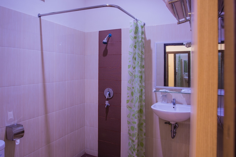 LOMBOK GARDEN HOTEL 35/70
