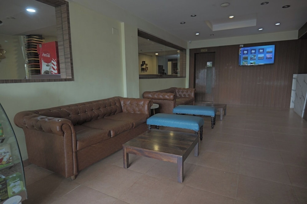 VINAYAGA INN 15/20