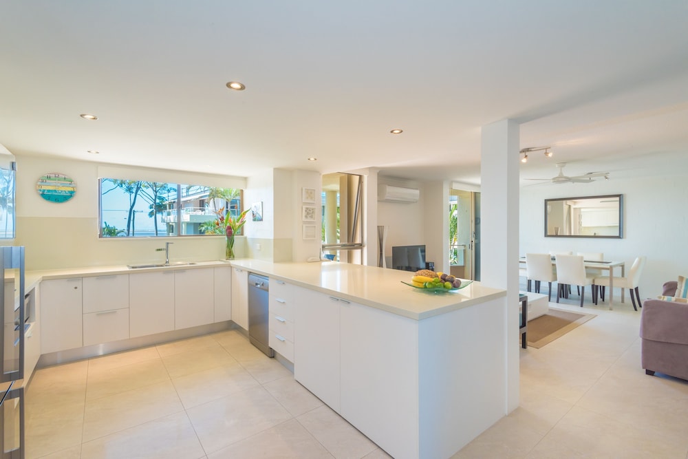 MUNNA BEACH APARTMENTS 5/66