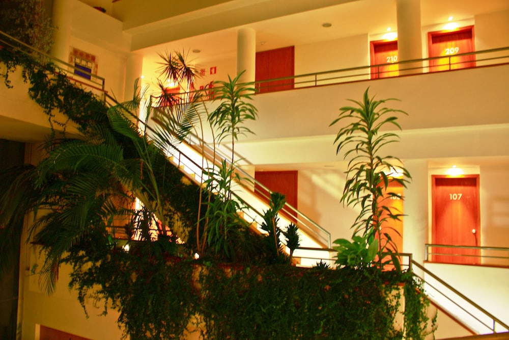 Hotel das Taipas 6/50