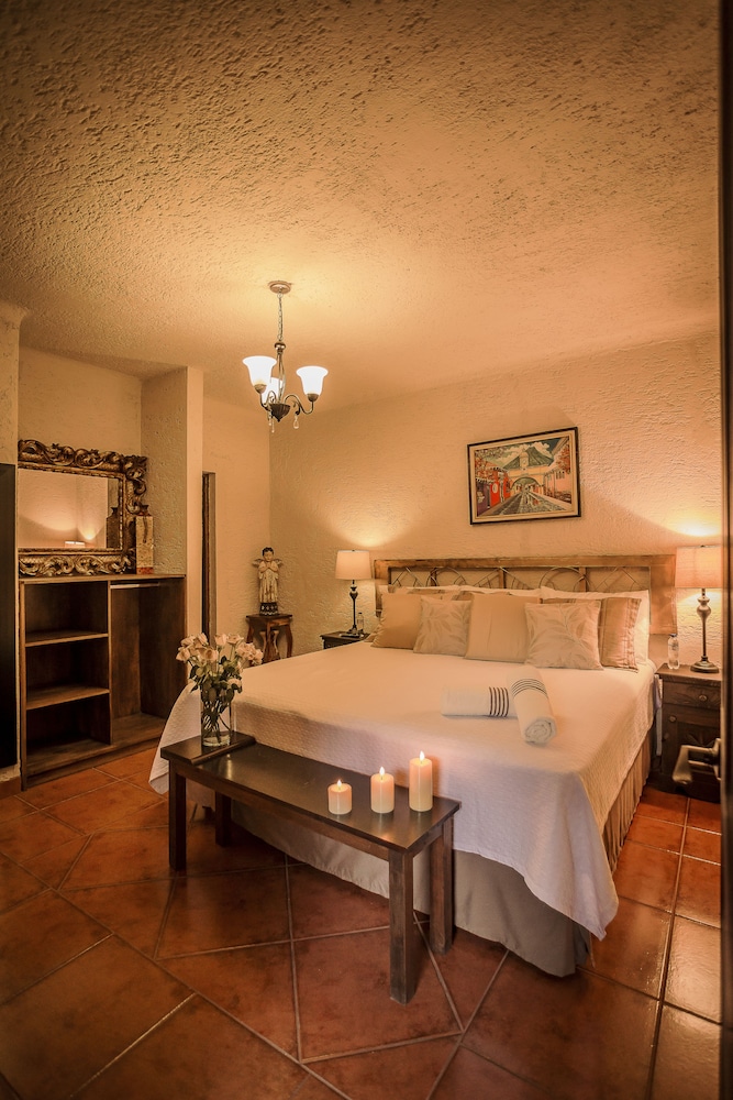 Hotel Mansion Del Rey 16/42