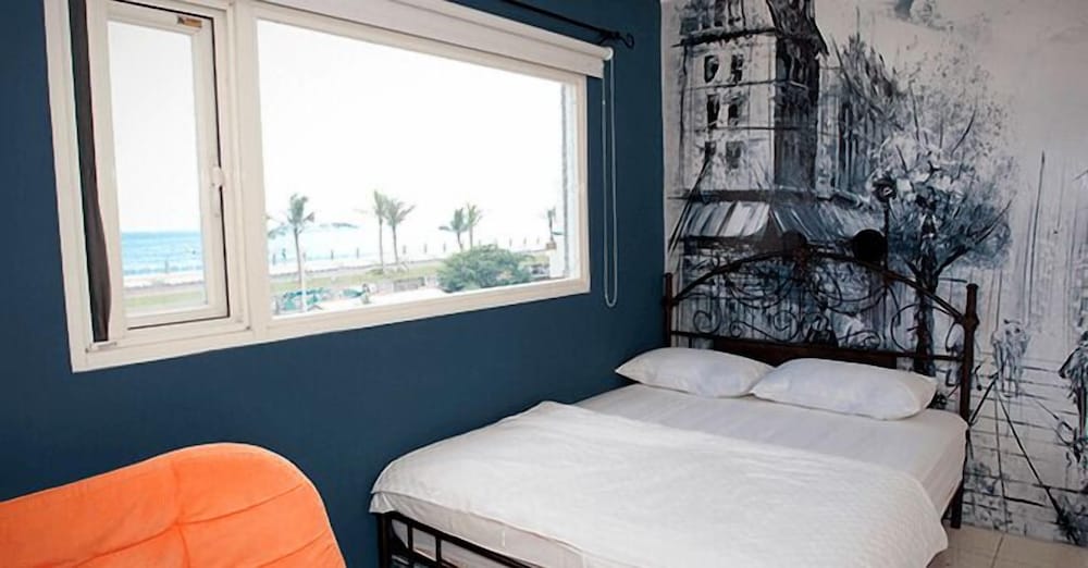 Sunshine Sea View B&B 14/31