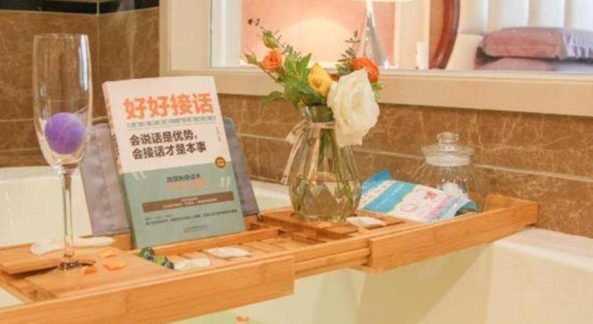 Foshan Jubilee Hotel 8/77