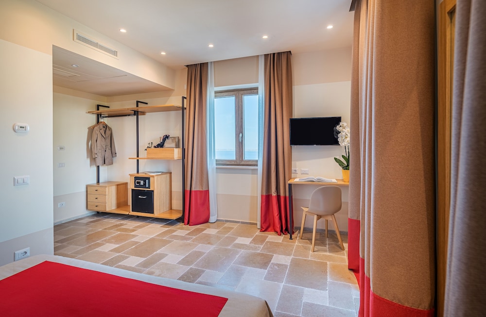 Maison Montechiaro 14/49
