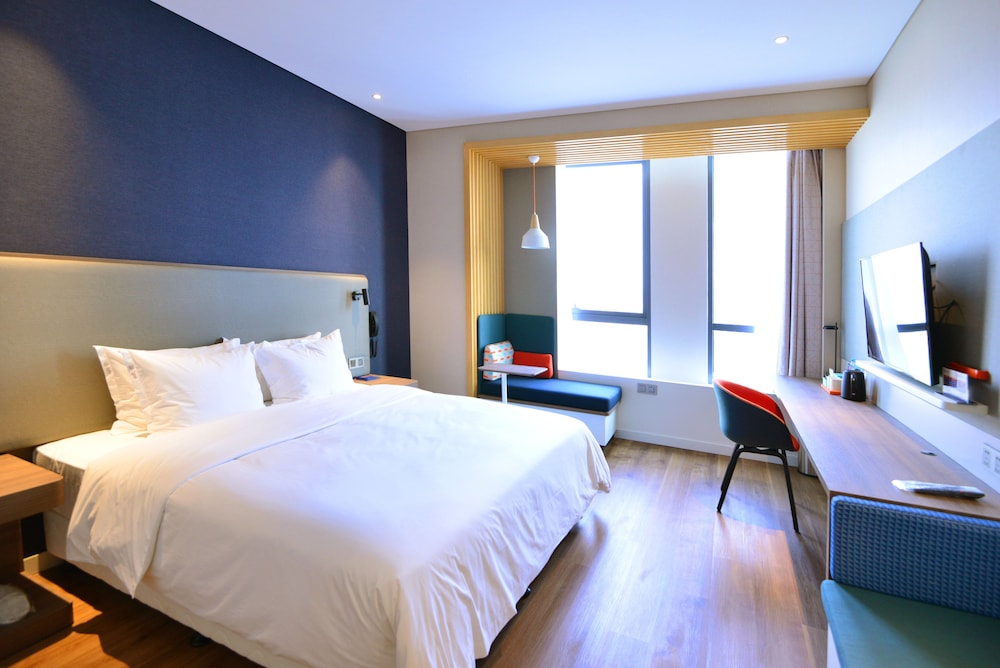 Specialty, Single Bed