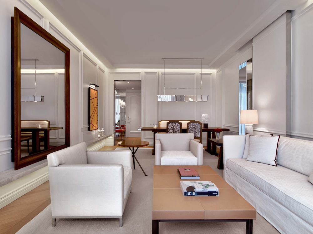 Baccarat Hotel And Residences New York 36/47