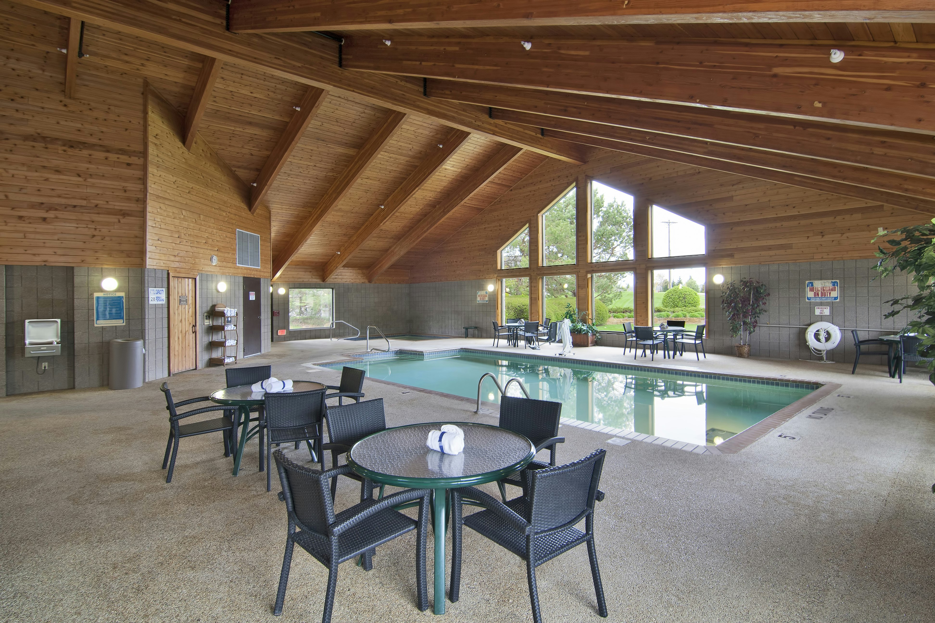 Boarders Inn Suites Faribault Mn 73/80