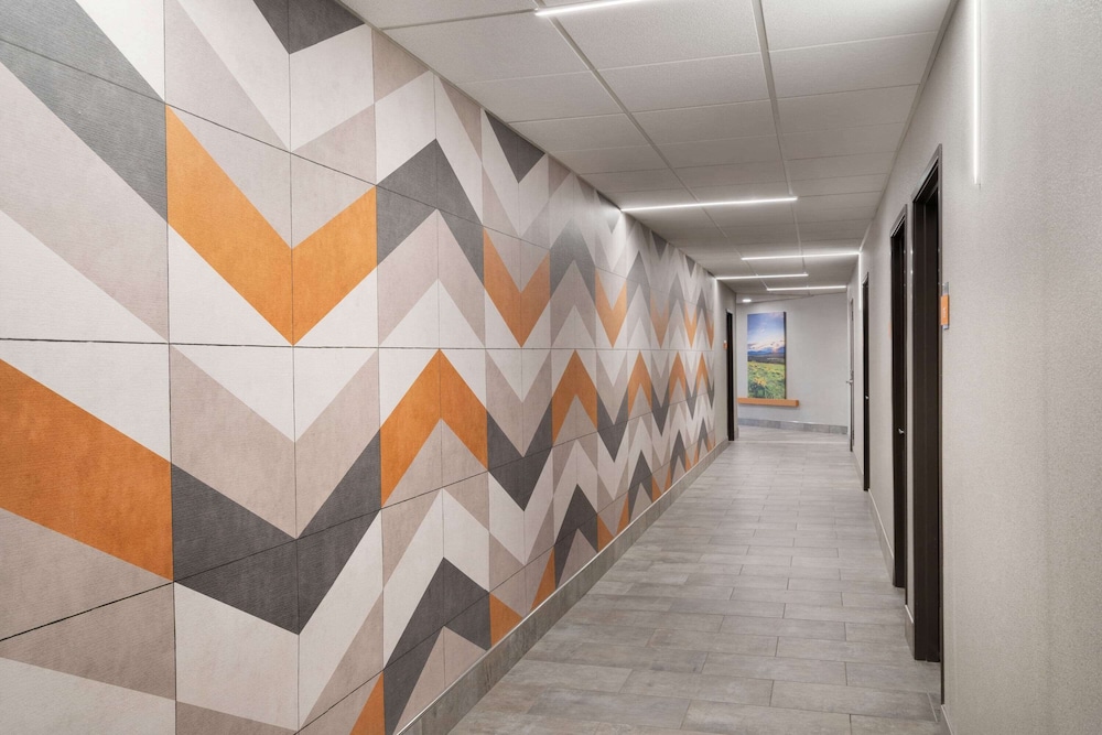 La Quinta Inn And Suites By Wyndham Springfield 7/46