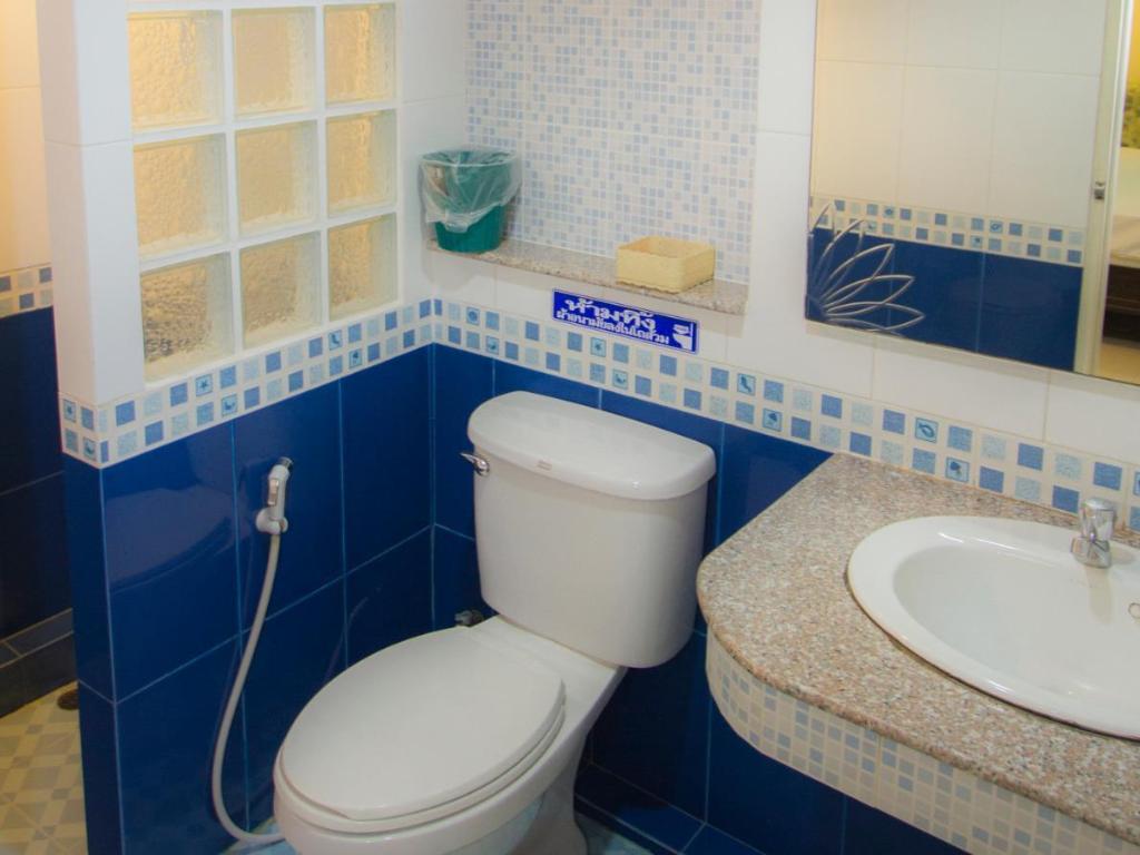 Anantachai Guest House 30/32