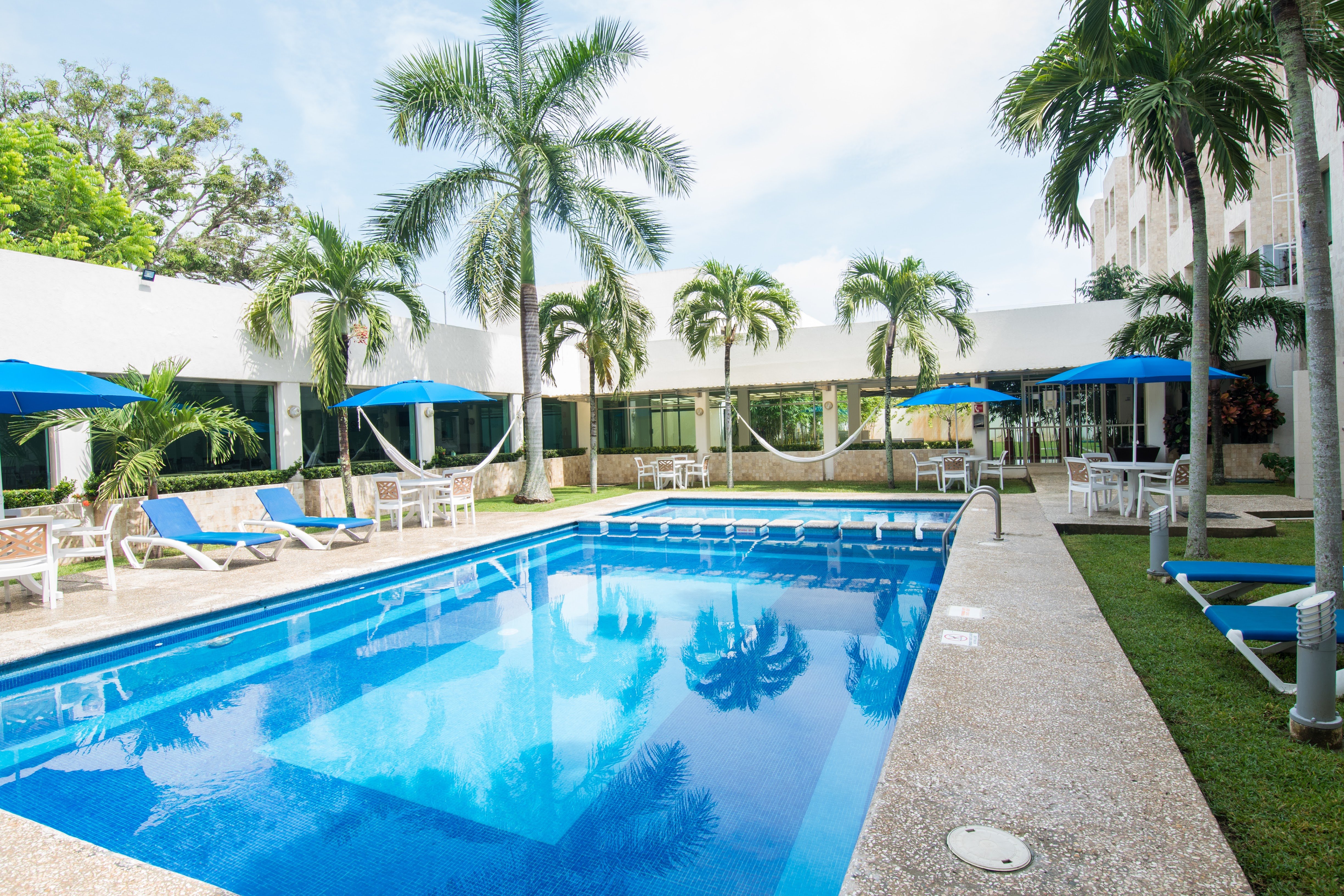 HOLIDAY INN EXPRESS PARAISO DOS BOCAS 6/23