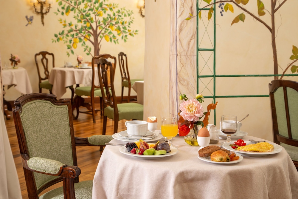 Boutique Hotel Campo De Fiori 34/50