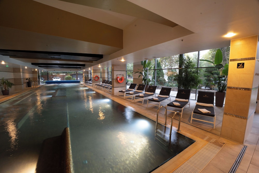 Divinus Hotel 33/71