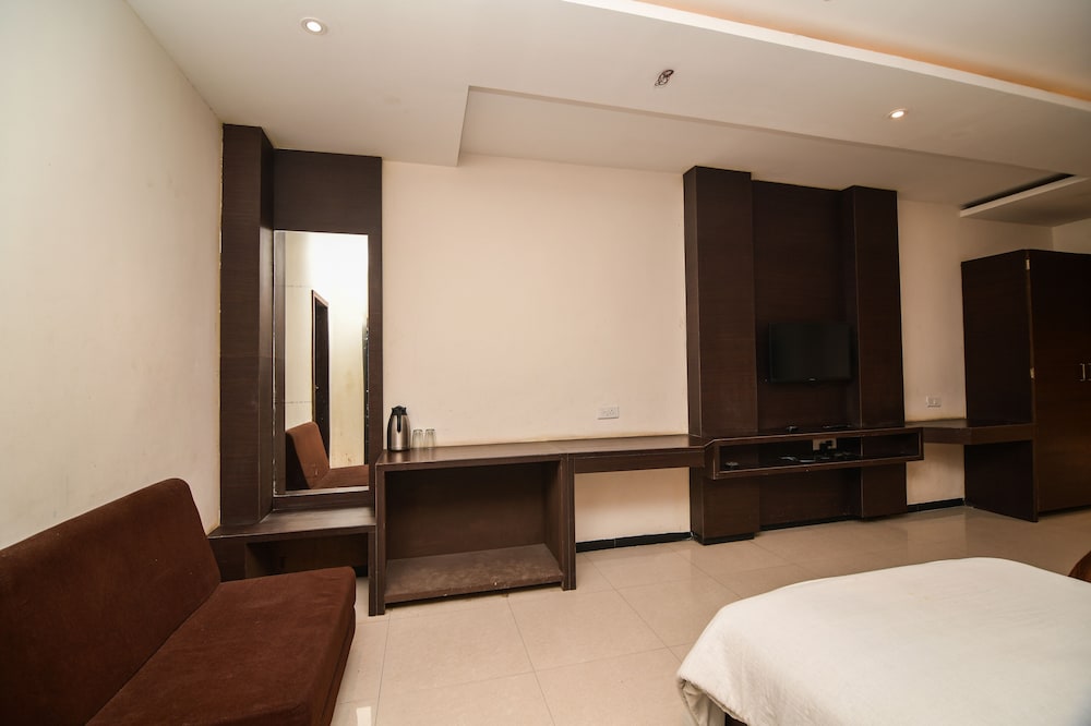 Hotel Shreeram 21/37