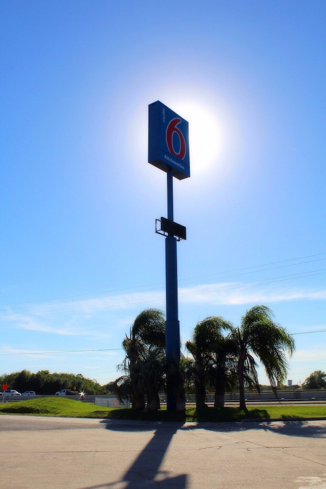 Motel6 Winnie Tx 61/66