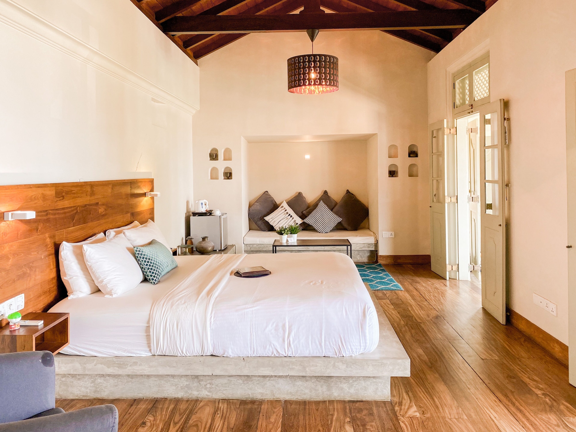SUPERIOR, DOUBLE BED, OCEAN FRONT