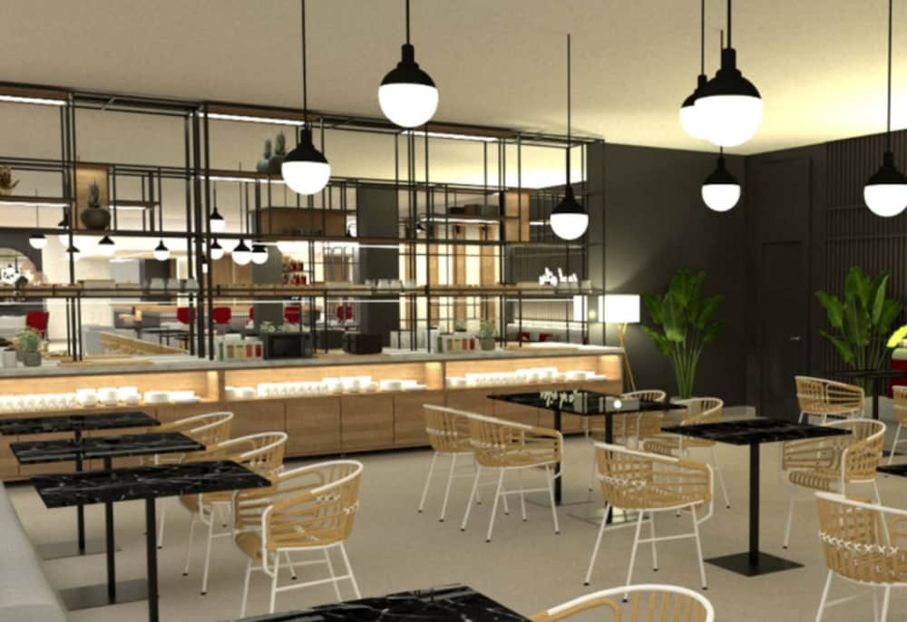 Ramada by Wyndham Valencia Almussafes 40/56