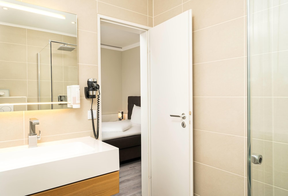 elaya hotel hannover city, Trademark by Wyndham 30/37